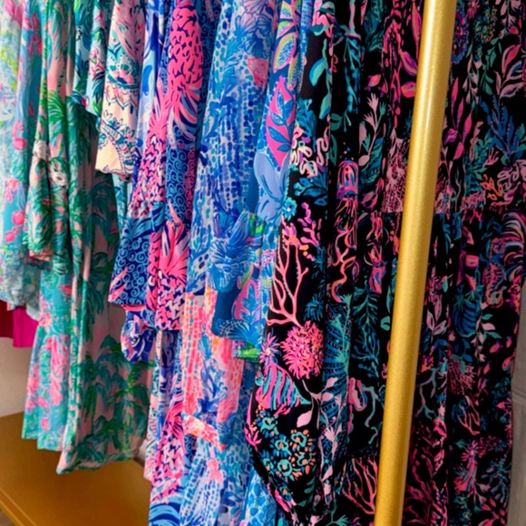 NO FOR SALE Lilly Pulitzer collection there are all NO FOR SALE - Picture 15 of 15